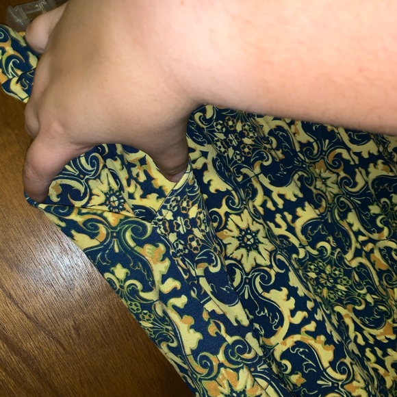 LulaRoe Madison Skirt XL - Picture 2 of 3